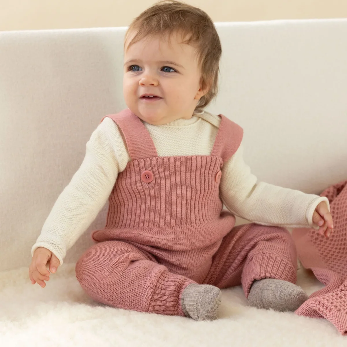 Pullover bébé en laine mérinos bio col boutonné - Disana – Image 4