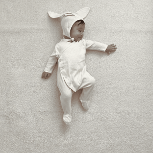 Pyjama bébé coeurs + bonnet – Monbebe