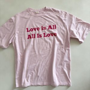 T-shirt femme oversize rose | Love is all